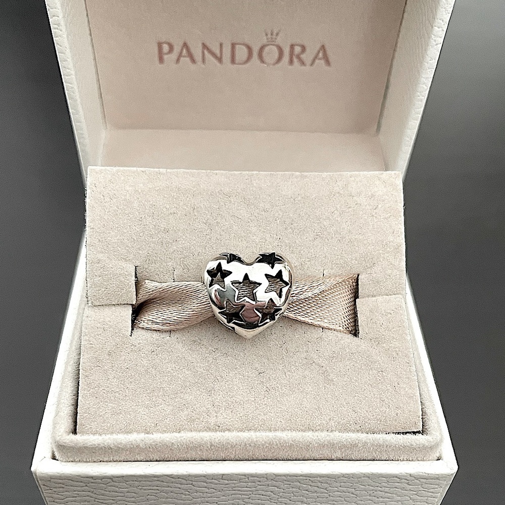 Pandora Starry Heart Charm
